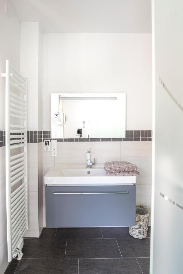 Residenz - Sonnenglut - Seeterrasse - Sauna - Parkplatz Bad Zwischenahn Kültér fotó